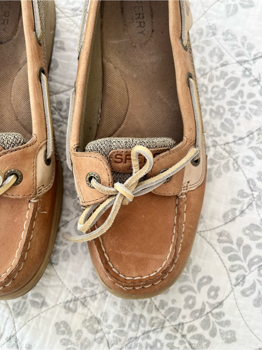 8 Sperry Women’s Angelfish Tan Leather Boat Shoes - Classic Two-Eye Moccasin - Picture 5 of 8